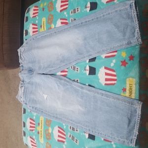 American Eagle 90s Boyfriend jean